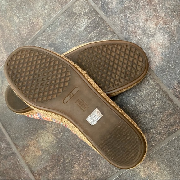 Colorful Patterned Flats - Picture 3 of 3